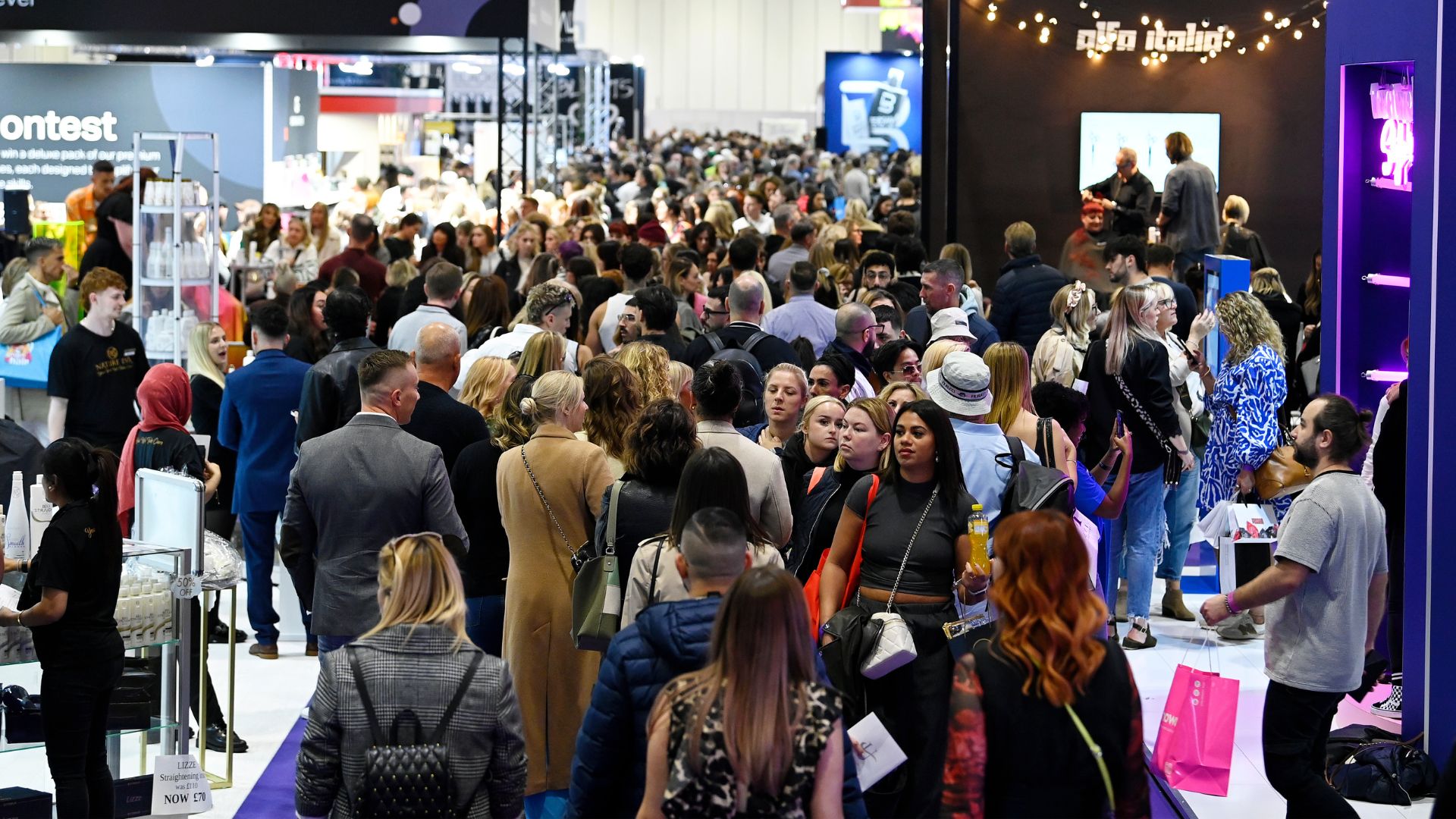 Use code BANKHOL15 to get 15% off your entrance tickets